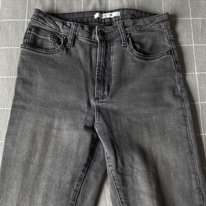 Joe's Jeans women’s Charcoal Straight Cropped Jeans